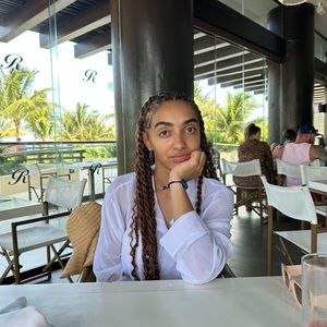 Meet your Posher, Jennifer